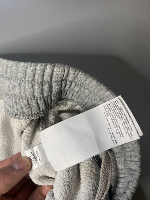 Дуже широкі сірі штани Nike sweatpants