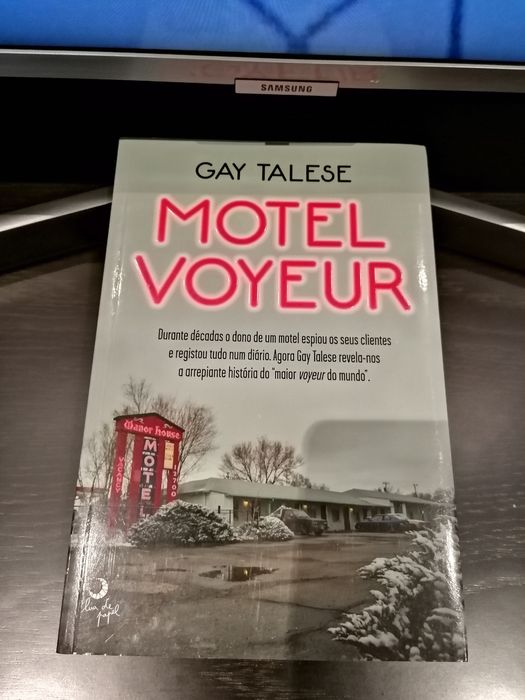 Livro Motel Voyeur