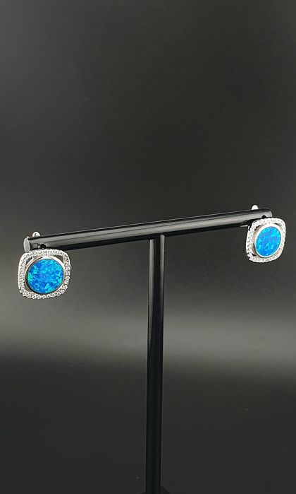 Okazałe kolczyki srebrne p.925 z niebieskim opalem i cyrkoniami