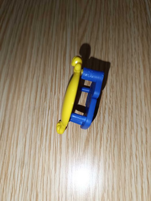 Kinder Emoji Toast - Good Condition64409125384963122