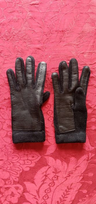 Companhia das Luvas - Luvas  desde 2E. - Botão vintage - 1E. Desde 1E.