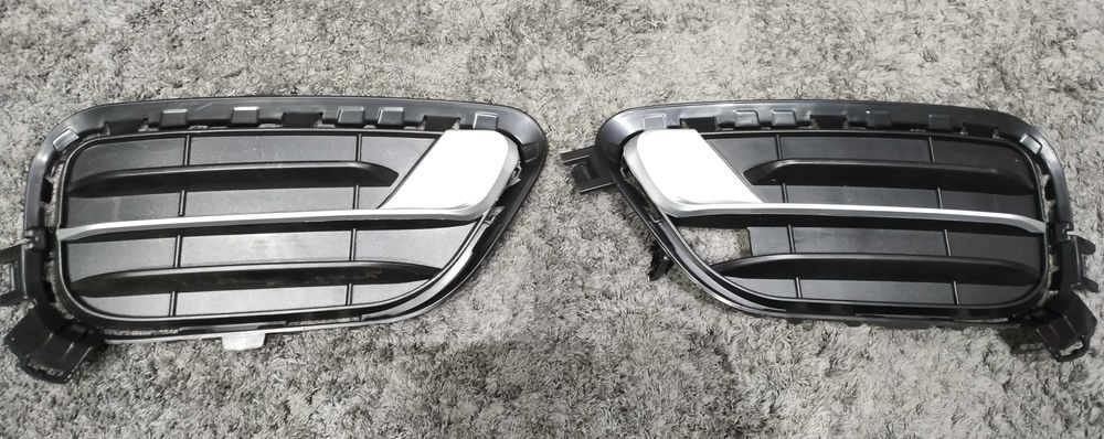 BMW X3 F25 бокова решітка переднього бампера 51117347945 51117347946