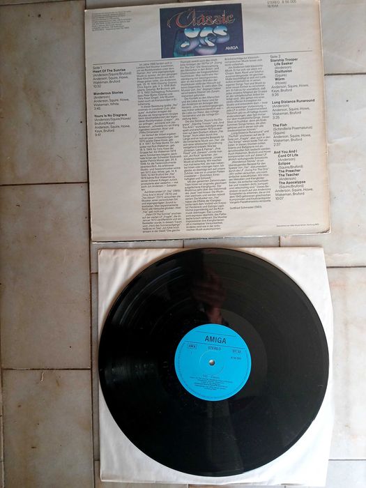 Yes - Classic Yes.  VINIL424680558355425281