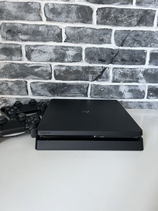 Ps4 slim 1 tb - 2 геймпада , 21 игра