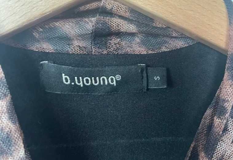 Bluza w cęntki zwierzęcy print
