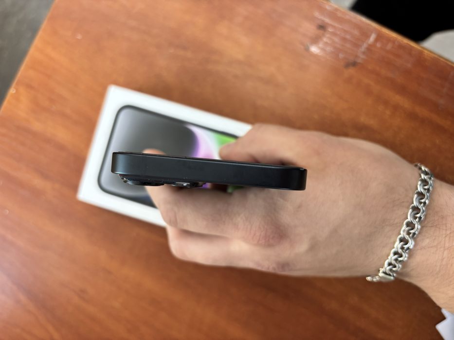 Продам Iphone 14 128 Neverlock