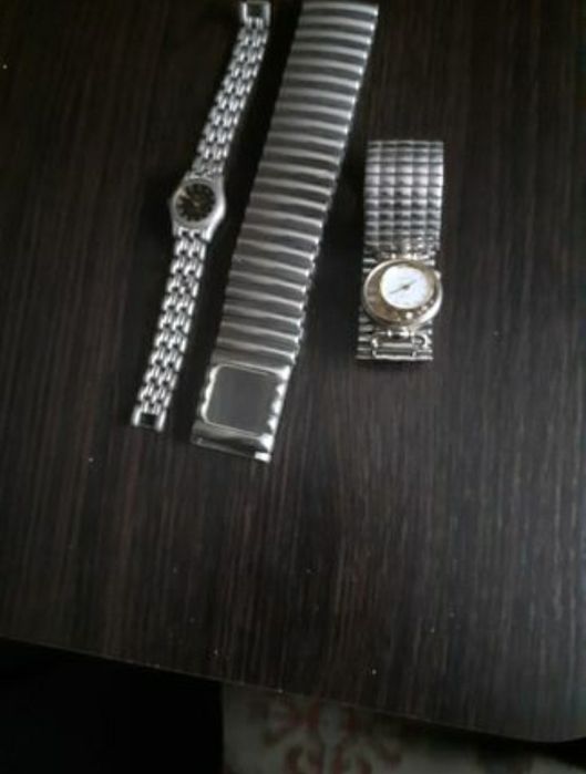 Продам женские часы