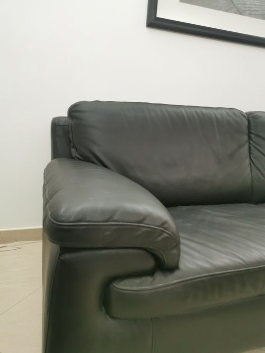 Sofá grande pele preto