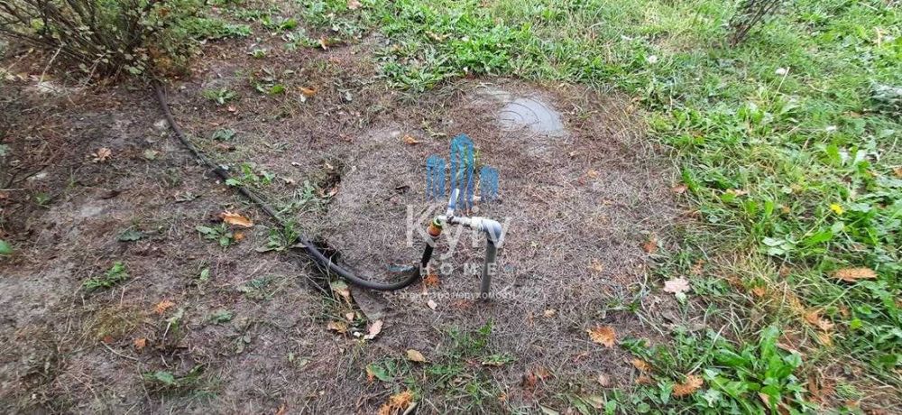 Продаж Будинок у лісі біля Києва — газ, каналізація, готовий для життя