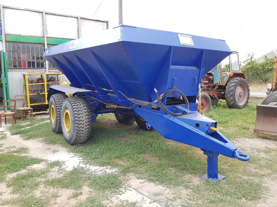 Розкидач мінеральних добрив МВУ (РУМ)-6