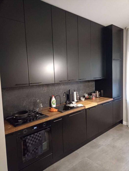 Meble na wymiar. Kuchnie, szafy, garderoby, łazienki.