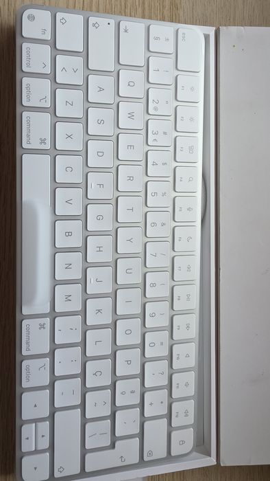 Magic Keyboard Apple