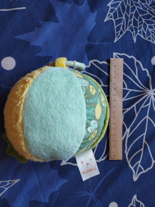 Іграшка на коляску, куля брязкальце.