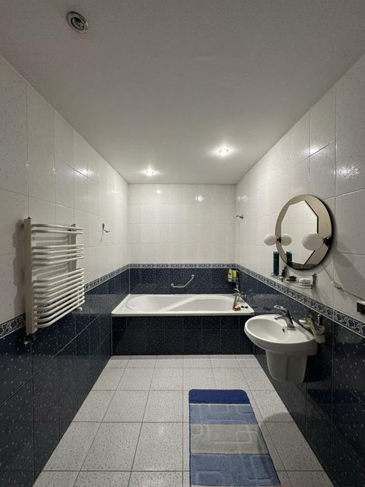 В центрі Коломиї, продається будинок, жилий