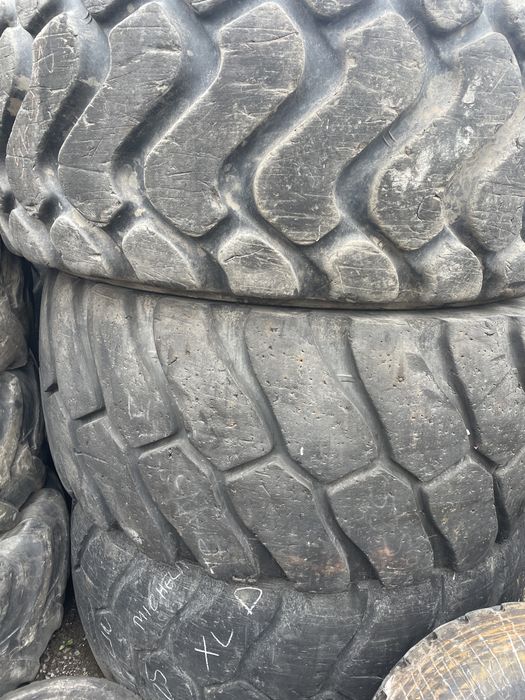 Шини 26.5R25 для навантажувача