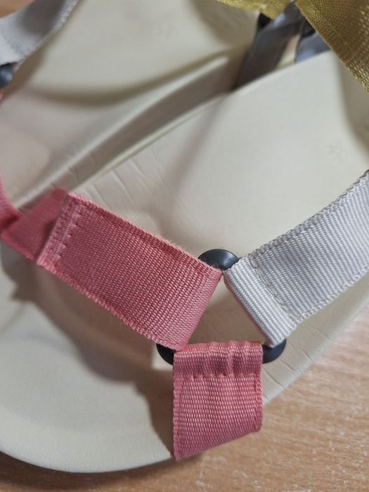 Zara  босоніжки 35 розміру