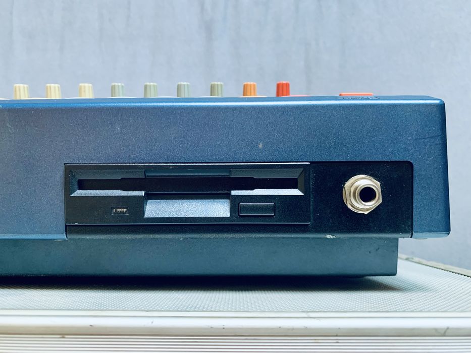 YAMAHA SU700 フルカスタム ビンテージサンプラー YAMAHA SU700 フルカスタム 超レア品 サンプラー 送料無料