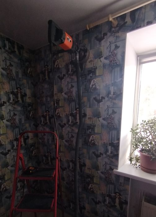 Сверление отверстий в стене