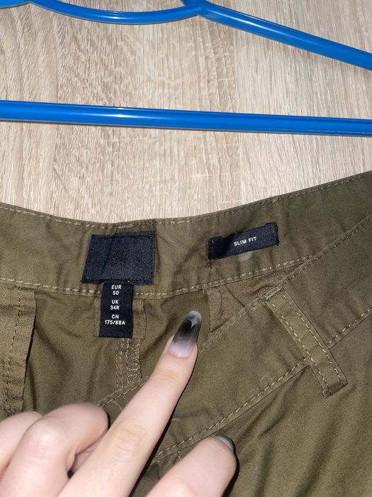 Шорти зелені, чоловічі, в гарному стані.