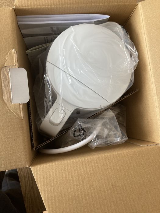 Czajnik bezprzewodowy tefal nowy