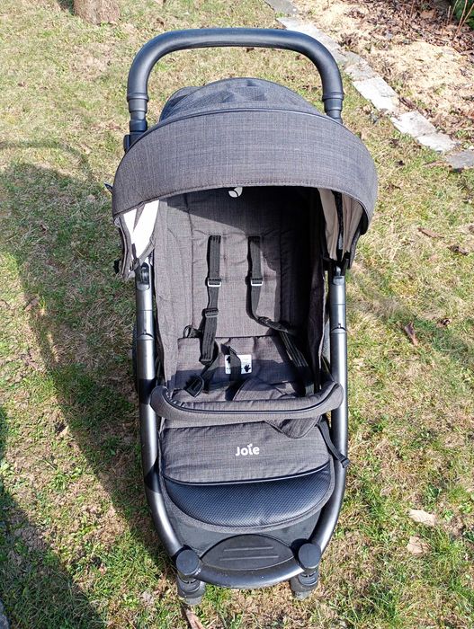 Wózek spacerowy Joie 4 air - pompowane koła