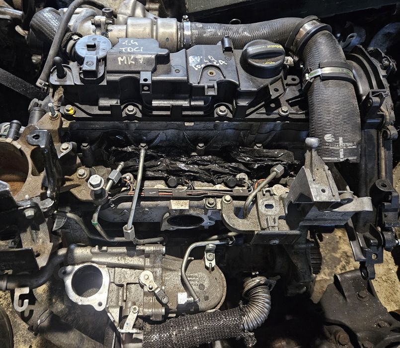 silnik Ford Fiesta MK7 1.4 tdci AV2Q6007CA Bosch