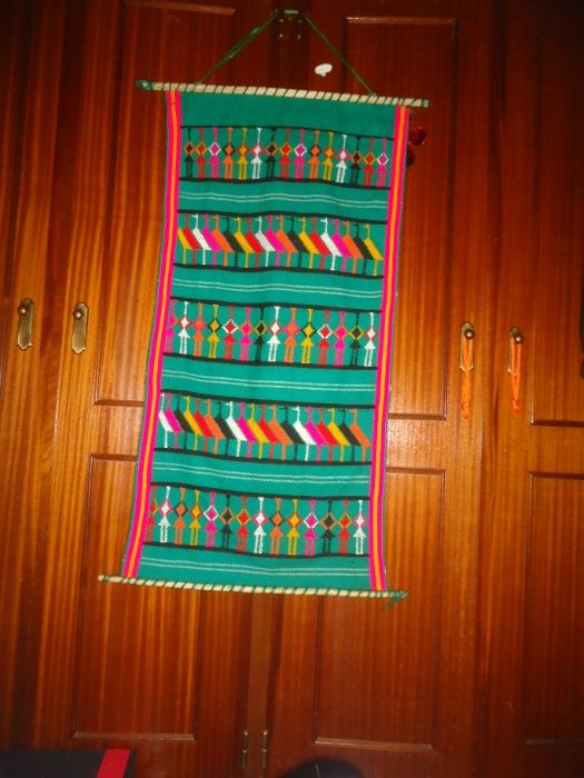 Tapeçaria em Lã Aprox.  1,04 x 52