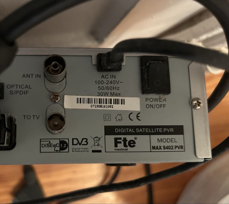 2 Receptor satelie  FTE Max S402 PVR