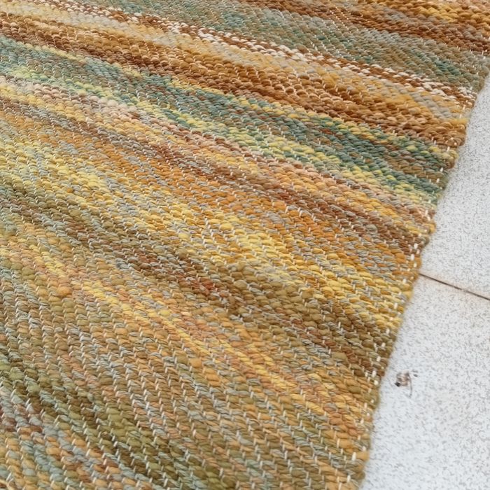 Tapetes lã quarto ou sala