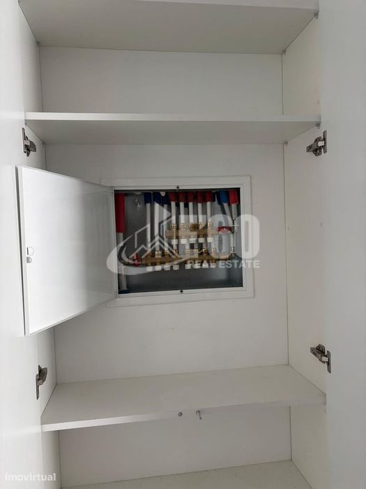 Apartamento T3 Remodelado Para Arrendamento Esmoriz