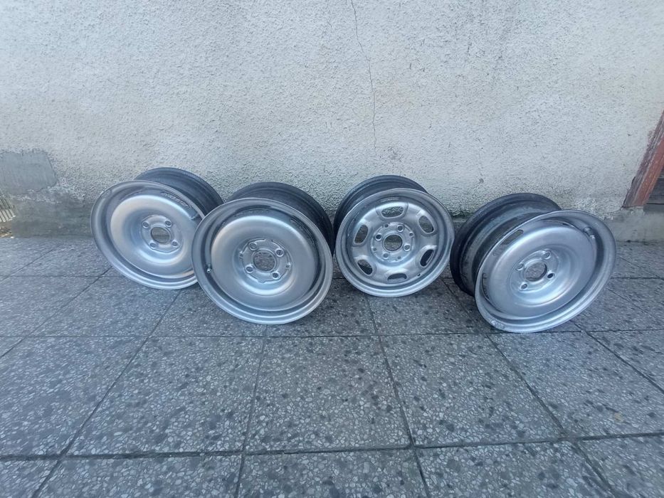 Диски на автомобіль Гольф 2