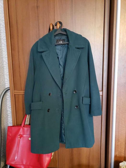 Пальто жіноче демісезонне вільного крою 46 р.