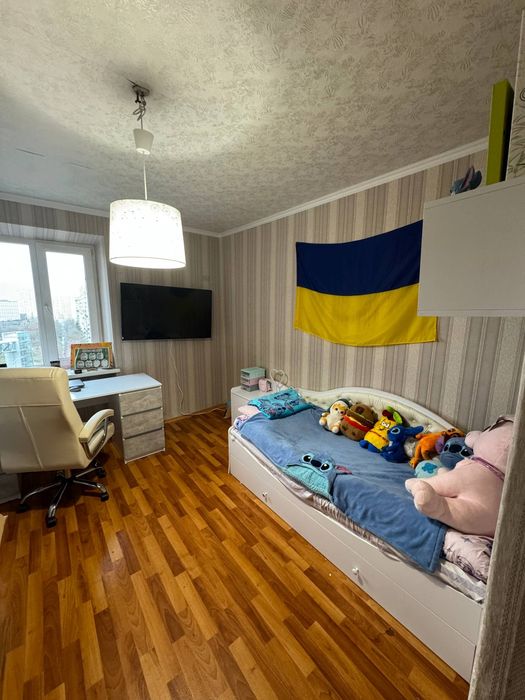 Продам  2 кімн.квартиру пр.Аерокосмічний,52