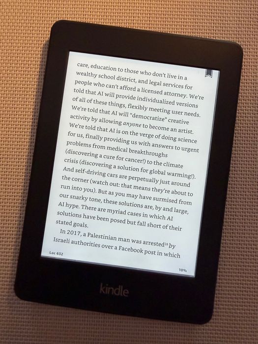Kindle Paperwhite, 6" High Resolution