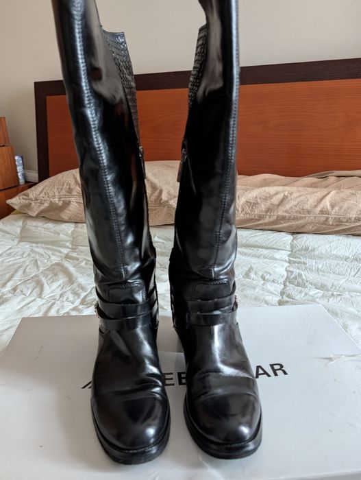 Botim preto da Quebramar