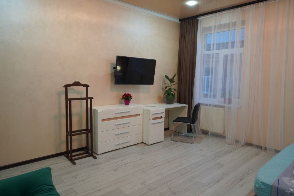 2-кімнатна  квартира в центрі міста  СВІТЛО 24/7