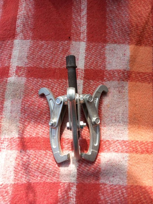 Szczągacz do łożysk.