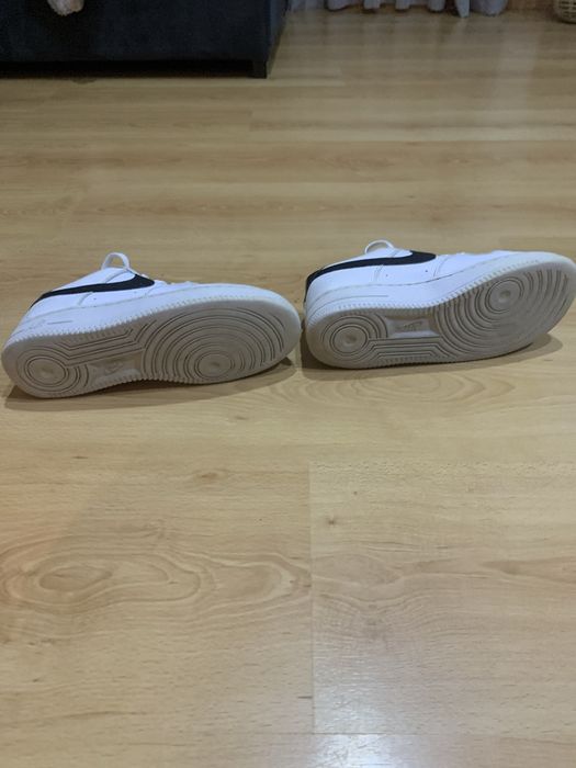 Tenis Air force branco/preto