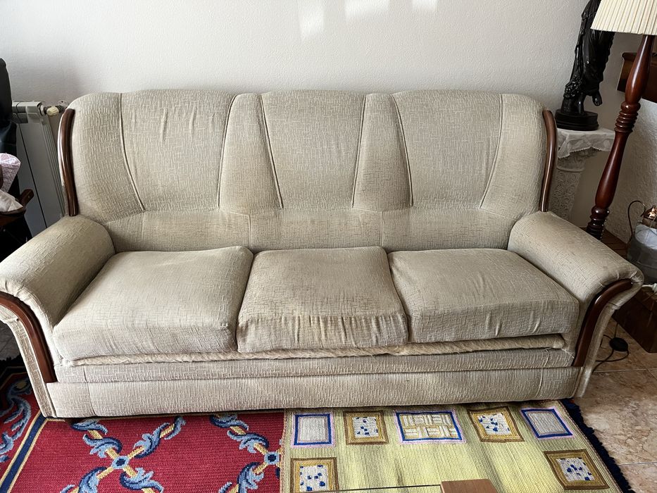 Sofa e 2 cadeiroes