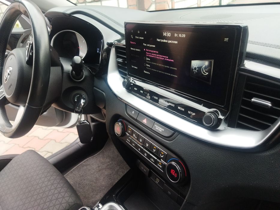 Кia Ceed 2021 рік 1.6 Дизель