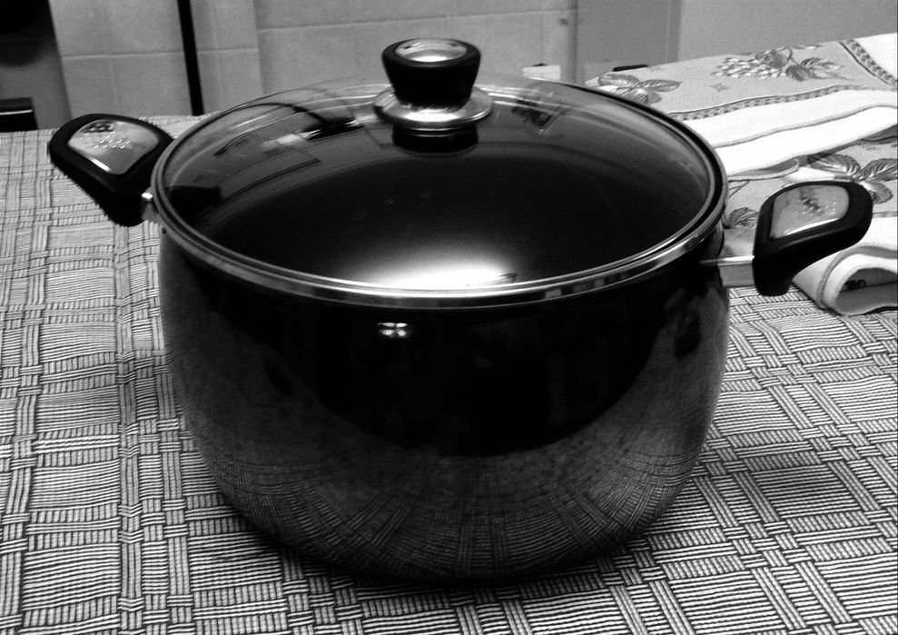 Panela grande, todo o tipo de energia