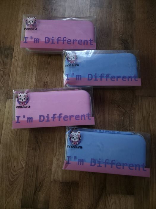 Яскравий чохол з об’ємними літерами GAME