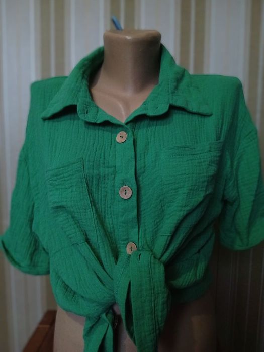 Жіночий костюм...