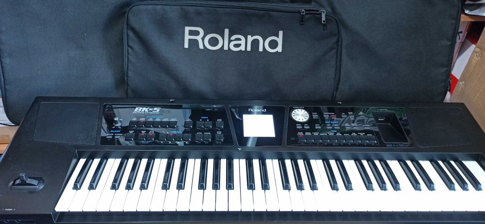 Roland BK5 em bom estado com saco