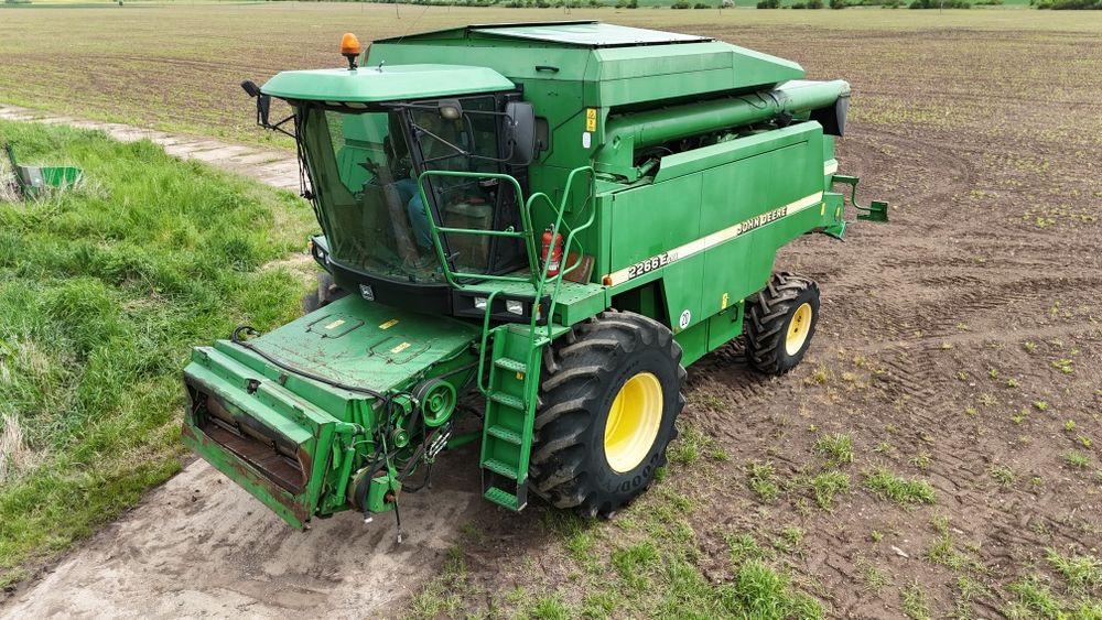 John Deere 2266EXTRA  2 hedery 8m., autokontur