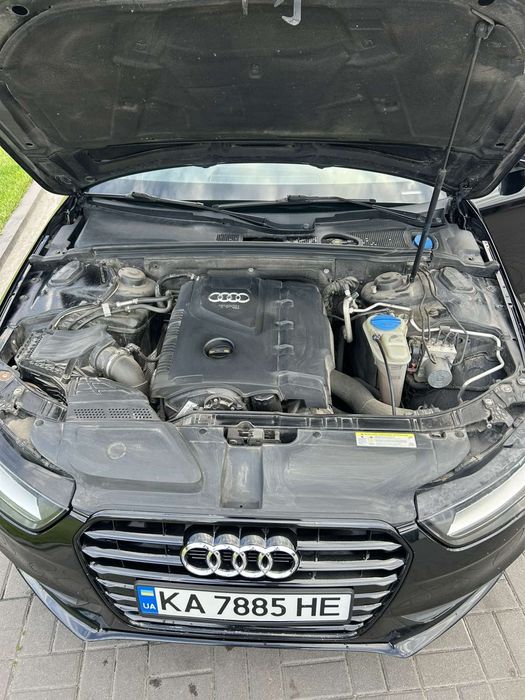 Audi A4 b8 2013  2.0 бензин ,