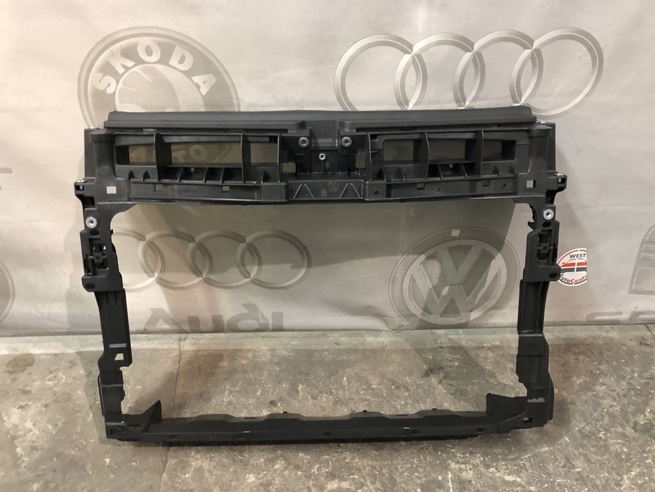 VW Tiguan 2.0 Allspace Телевізор установочна панель радіаторів