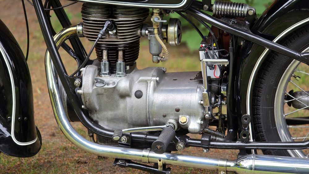 BMW R25 R25/3 klasyk pięknie odrestaurowany z dokumentami sprawny R26 R27
