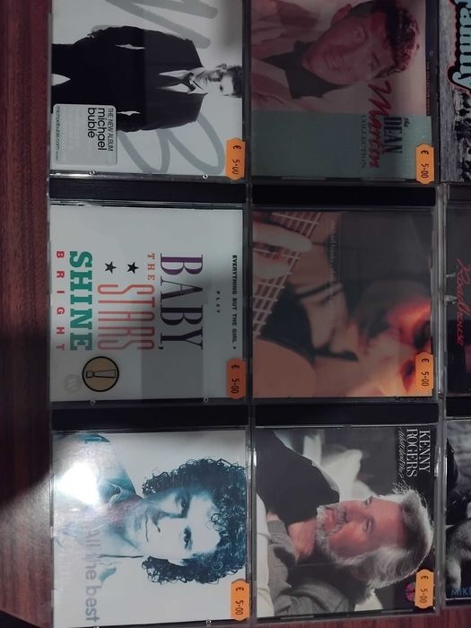 Música em Cd Grupos e Artistas Internacionais 11/25.