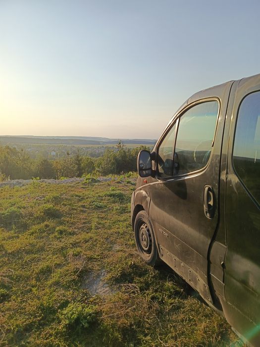 продаж рено трафік